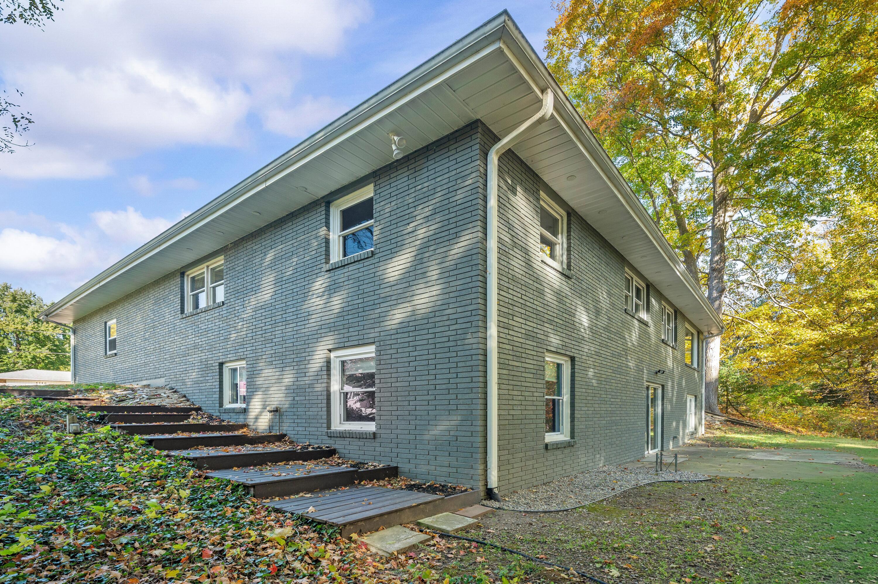 4747 Woodland Drive, St. Joseph