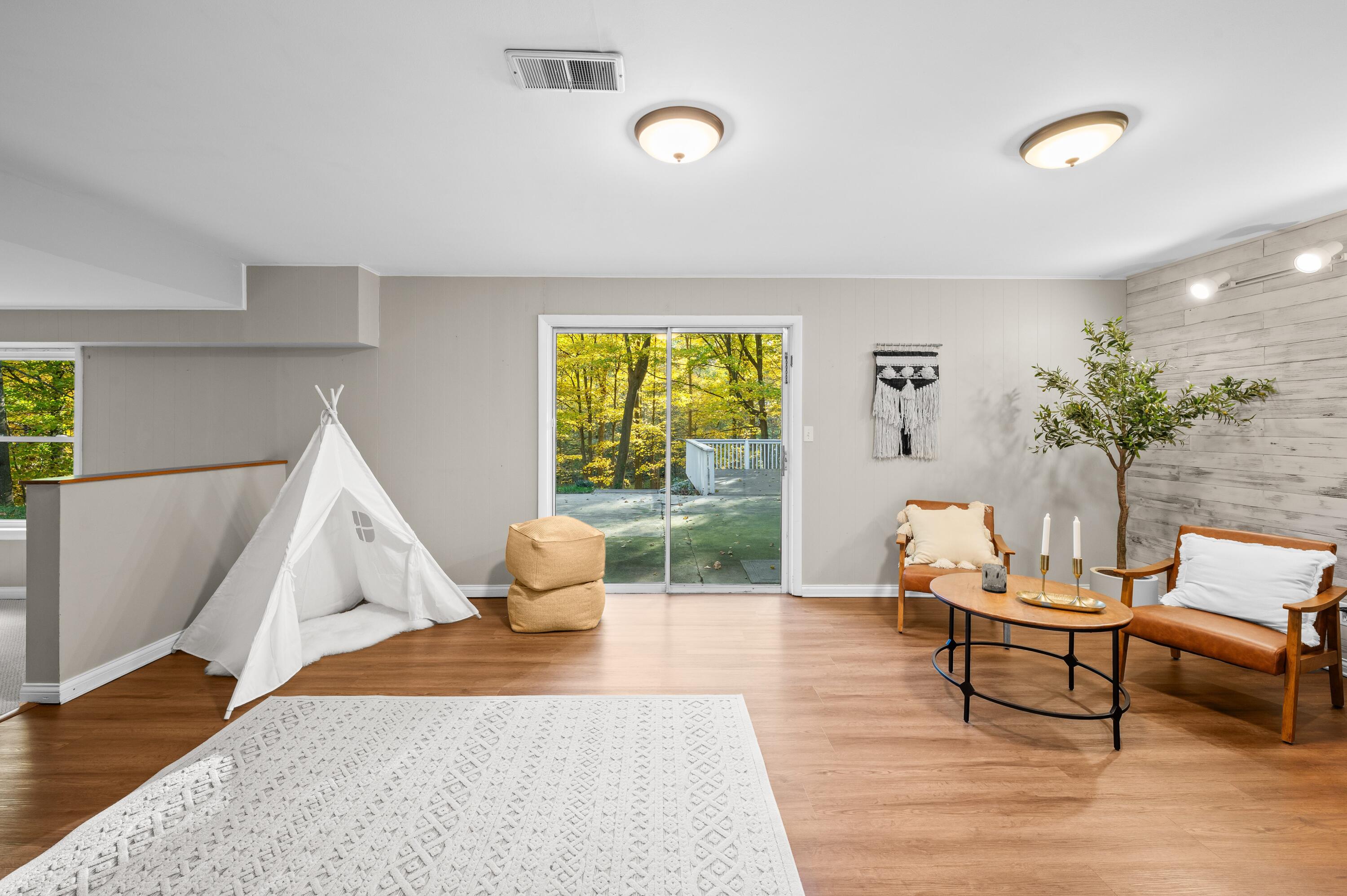 4747 Woodland Drive, St. Joseph