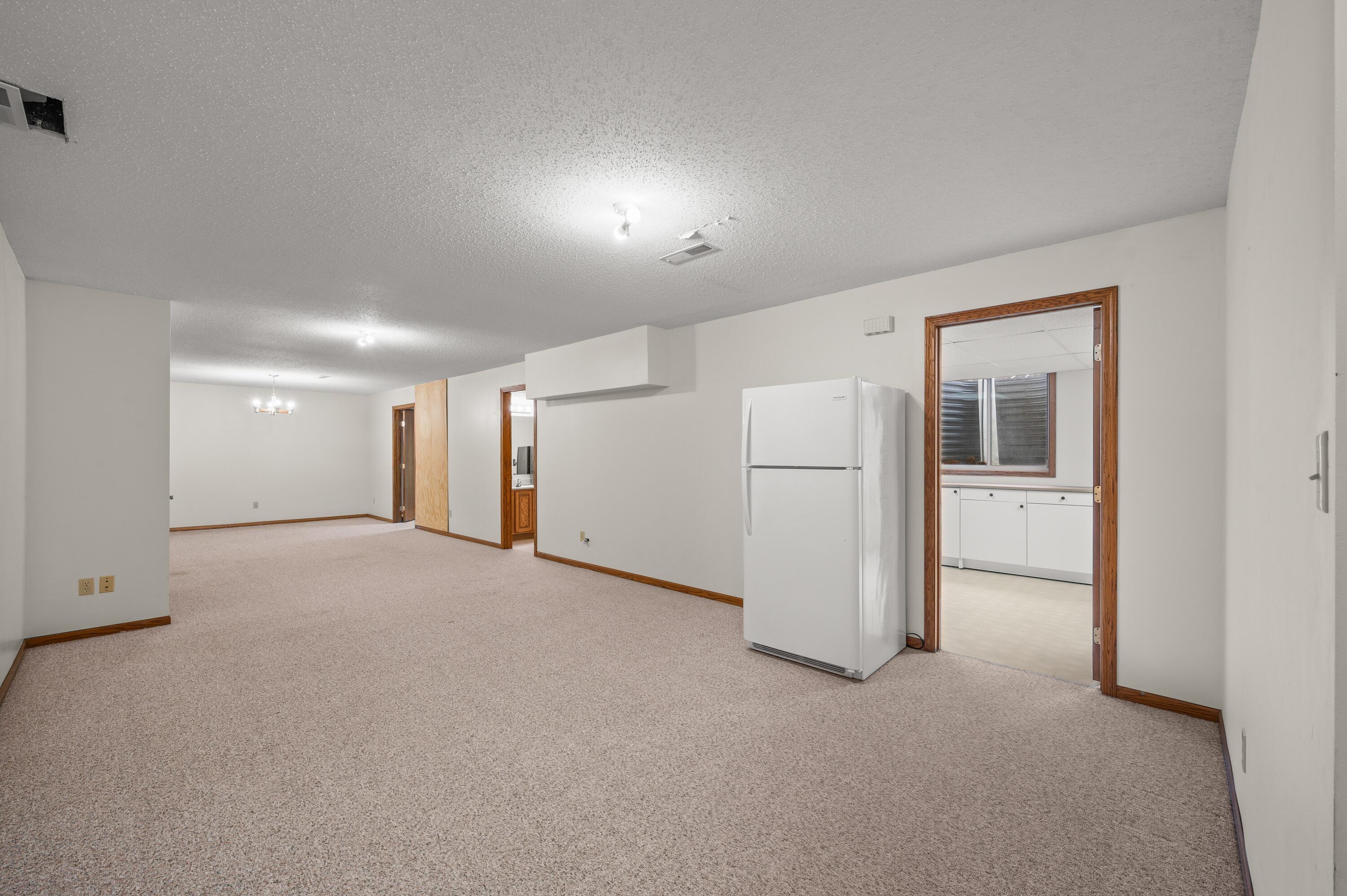 765 Oakridge Road, St. Joseph