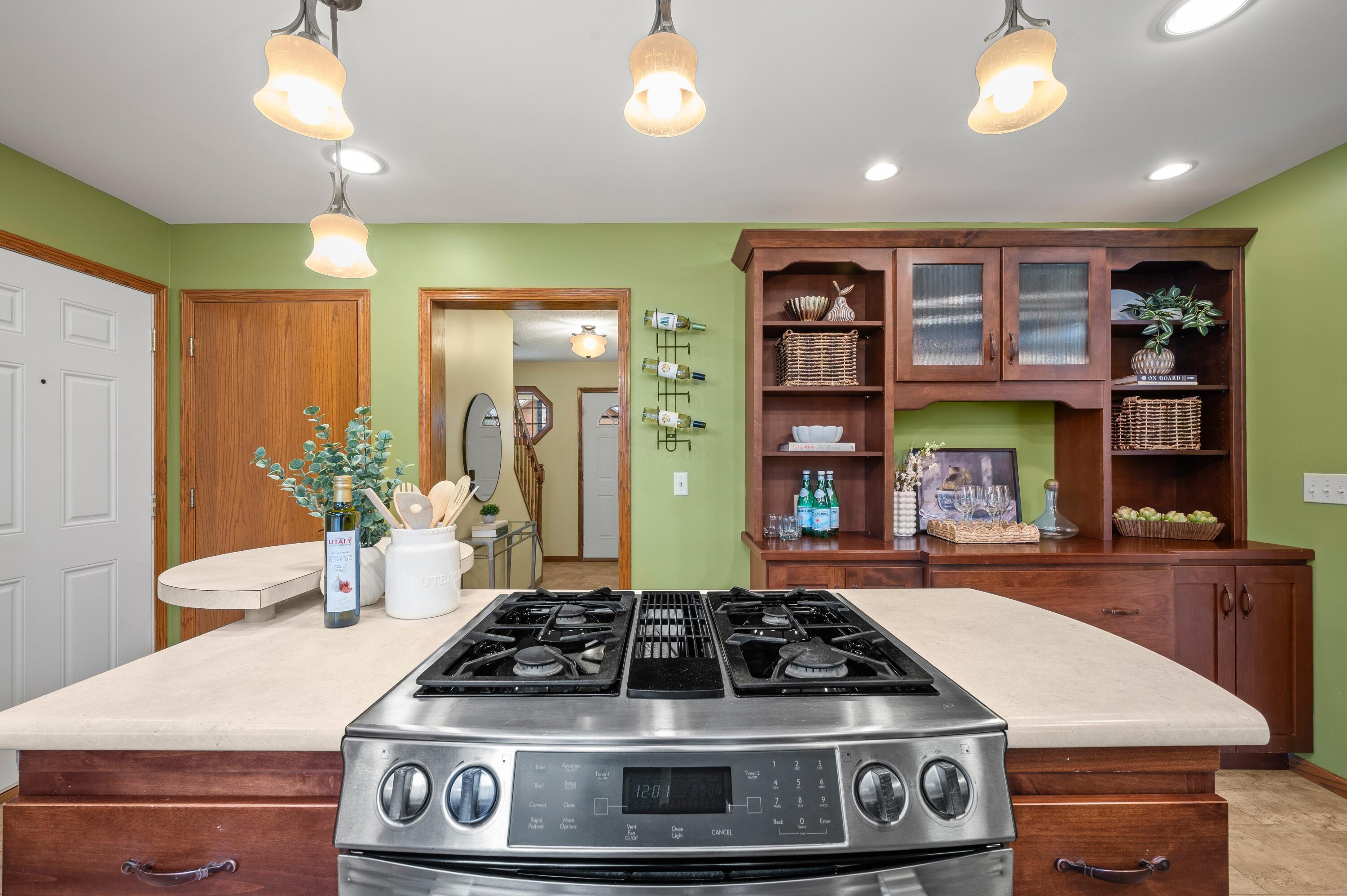 765 Oakridge Road, St. Joseph
