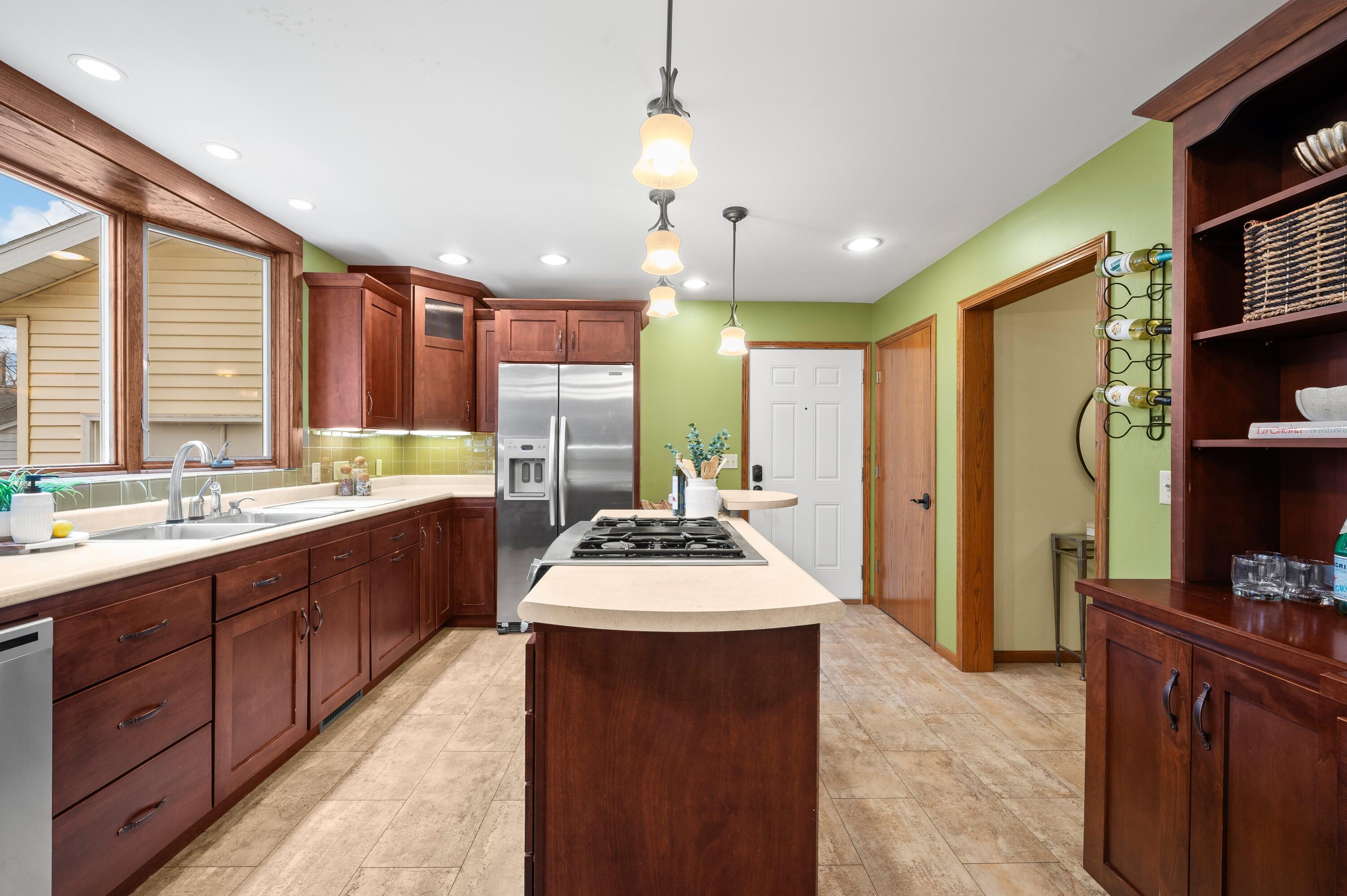 765 Oakridge Road, St. Joseph