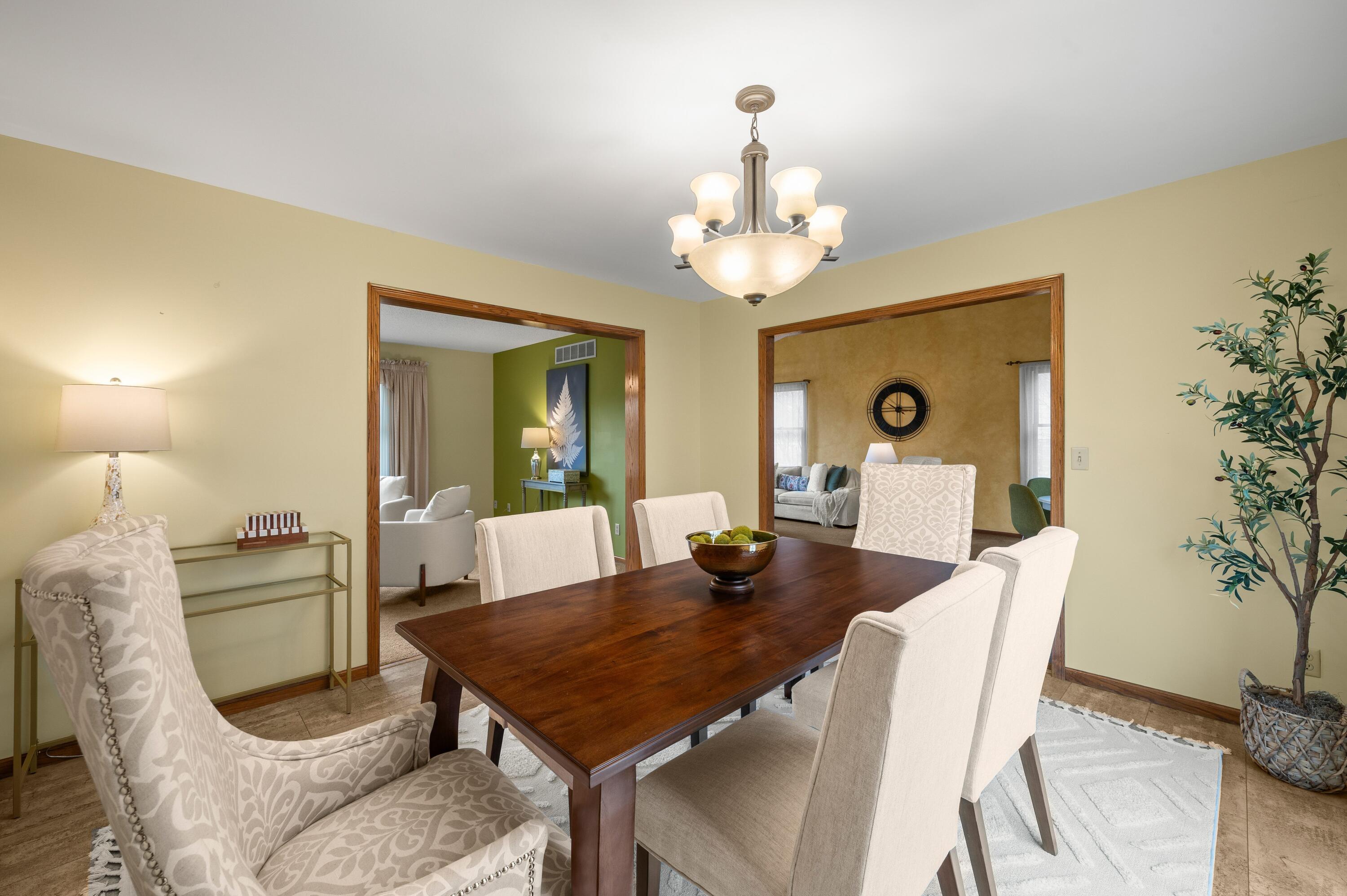 765 Oakridge Road, St. Joseph