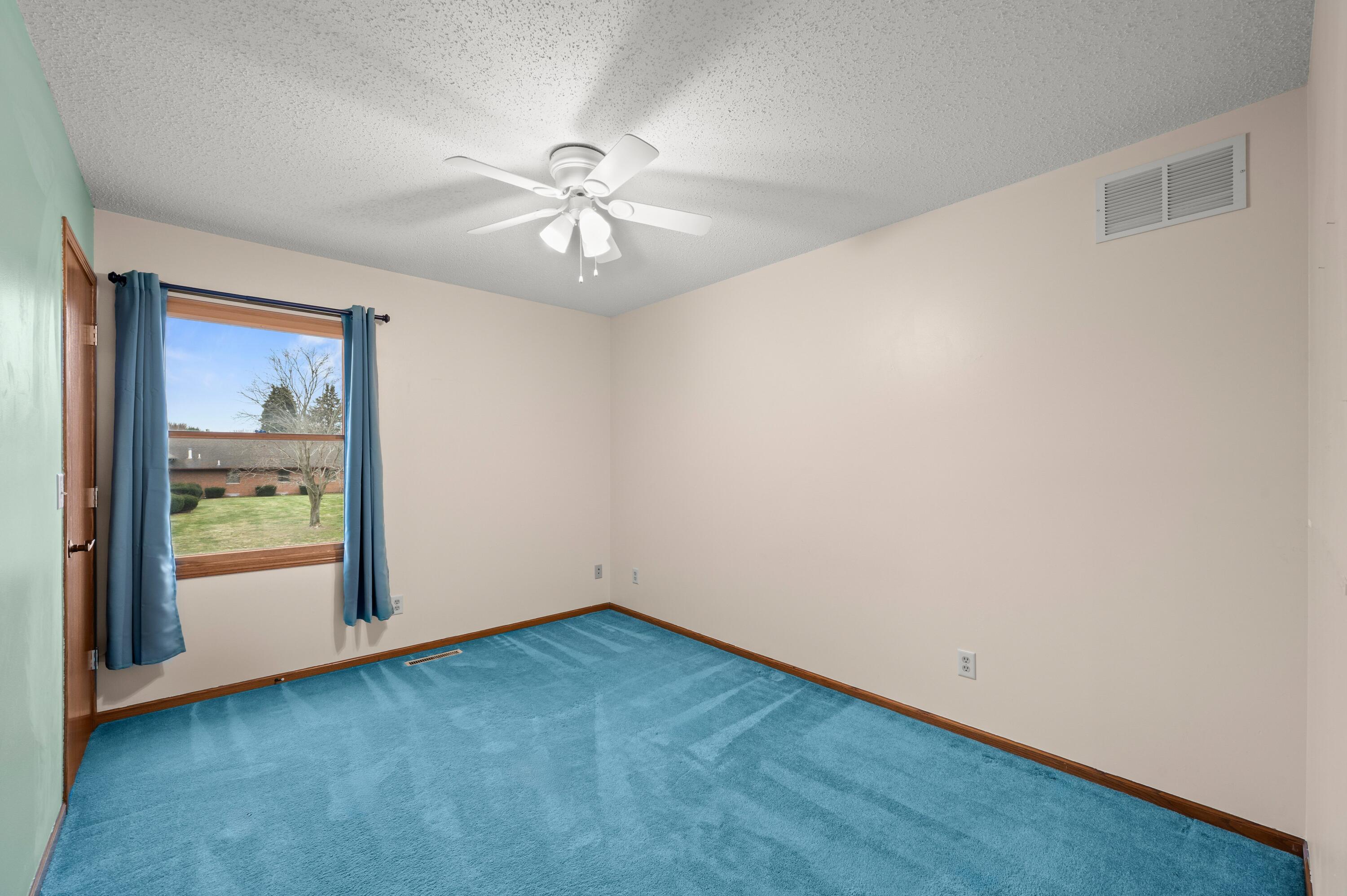 765 Oakridge Road, St. Joseph
