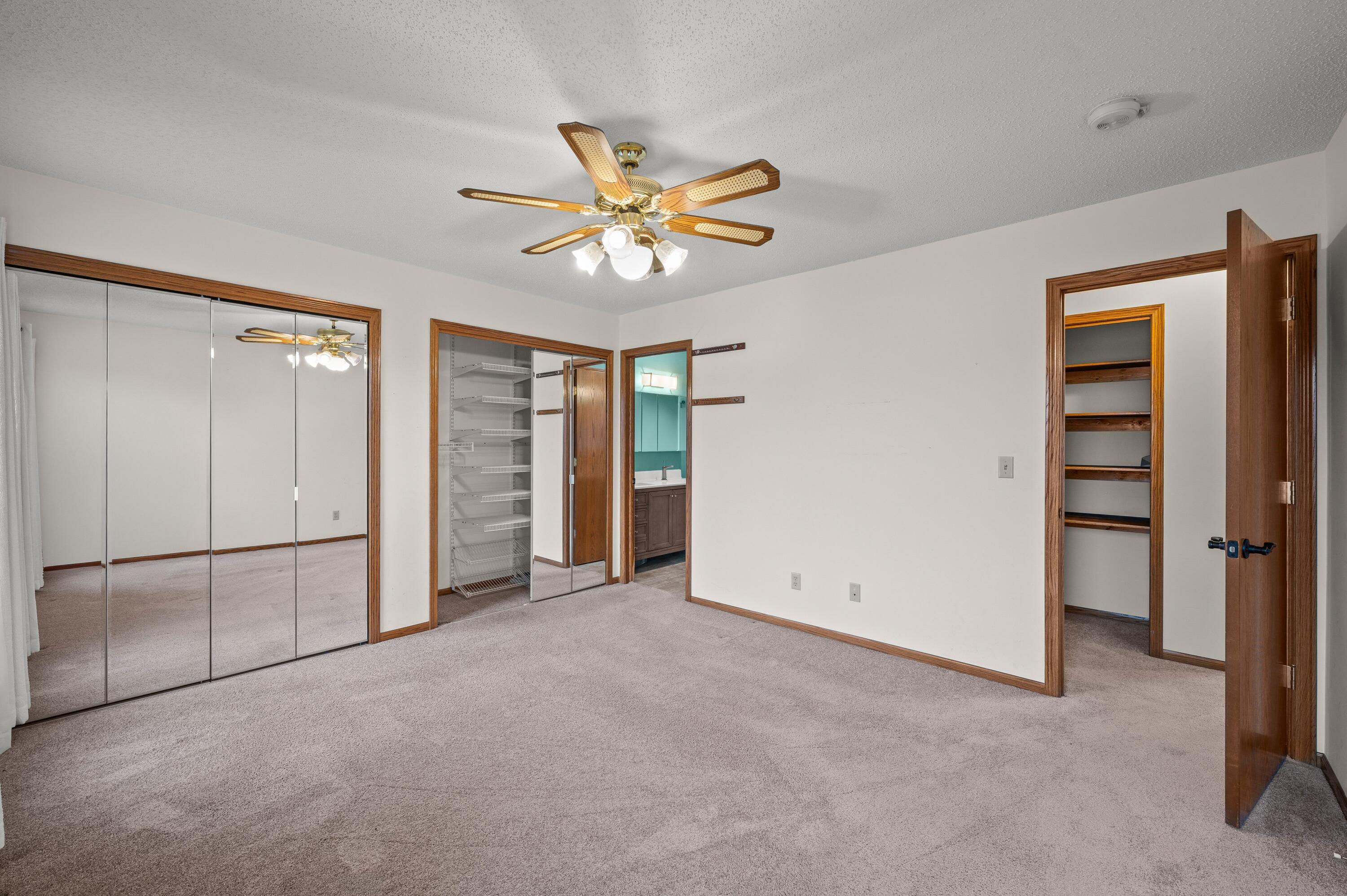 765 Oakridge Road, St. Joseph