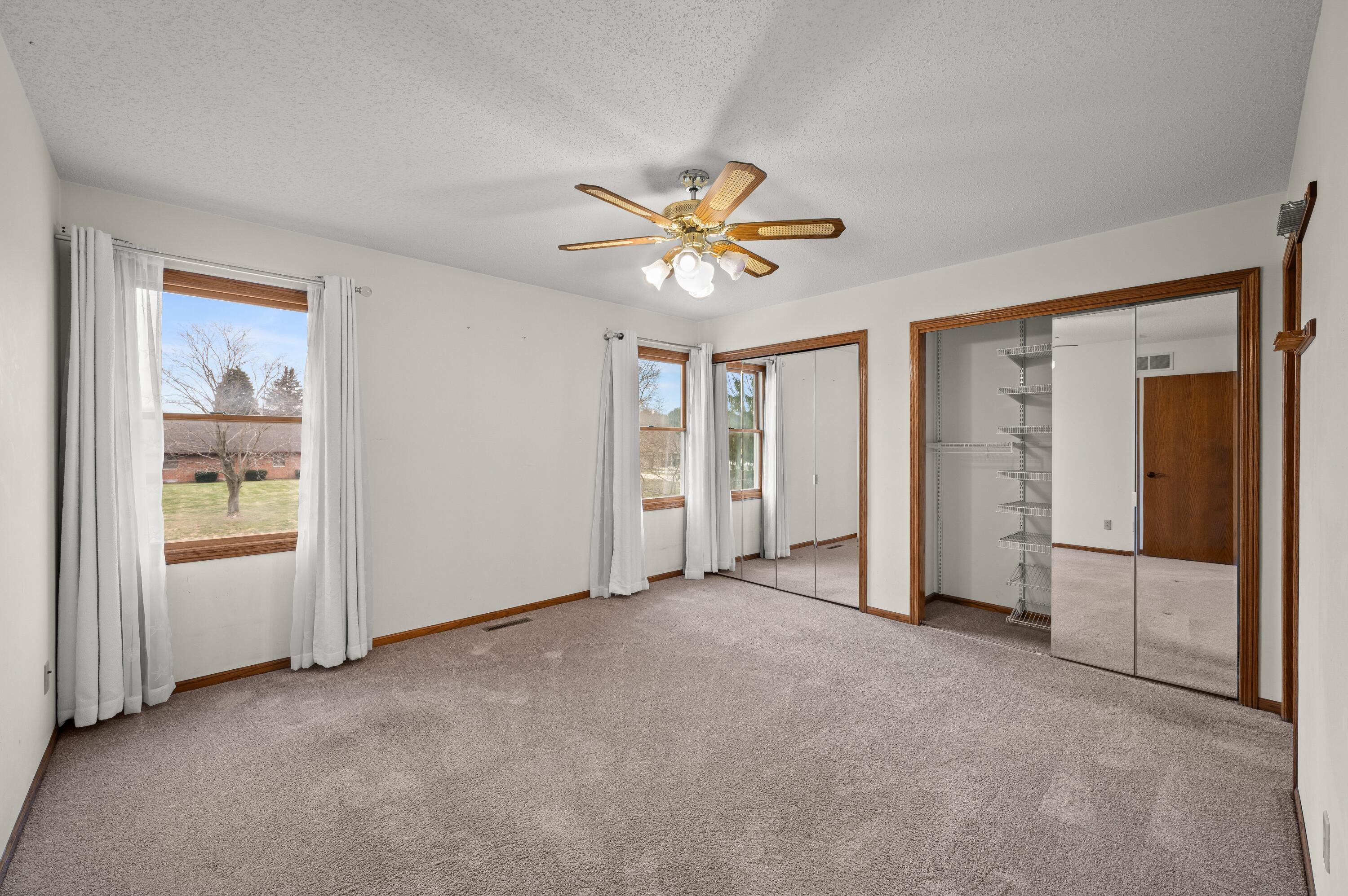 765 Oakridge Road, St. Joseph