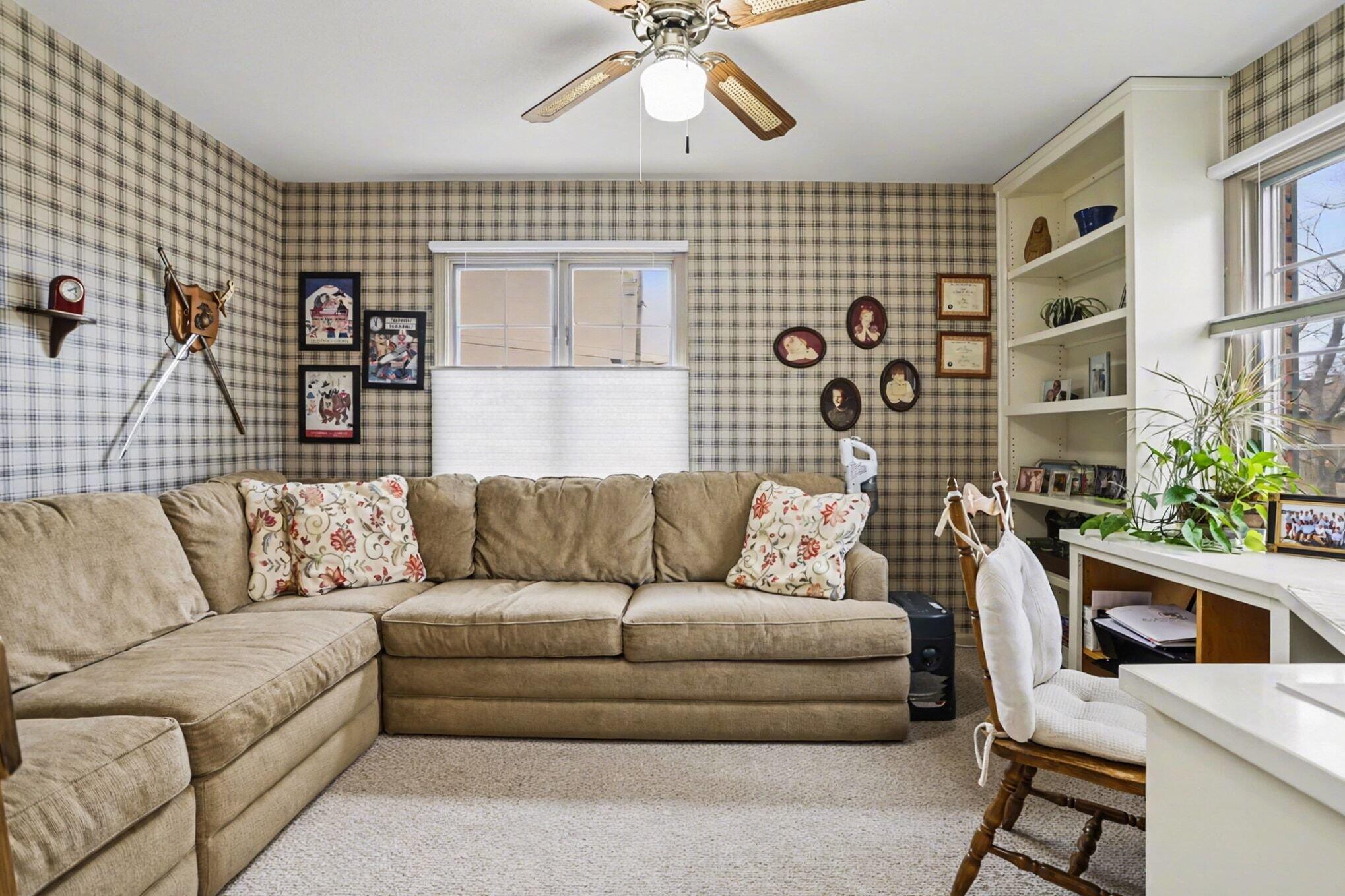 422 Briar Court, St. Joseph