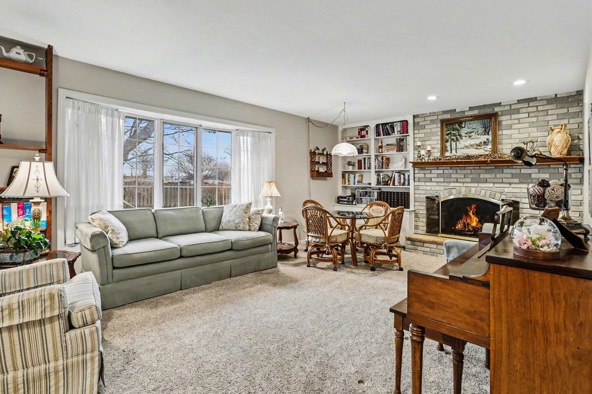 422 Briar Court, St. Joseph
