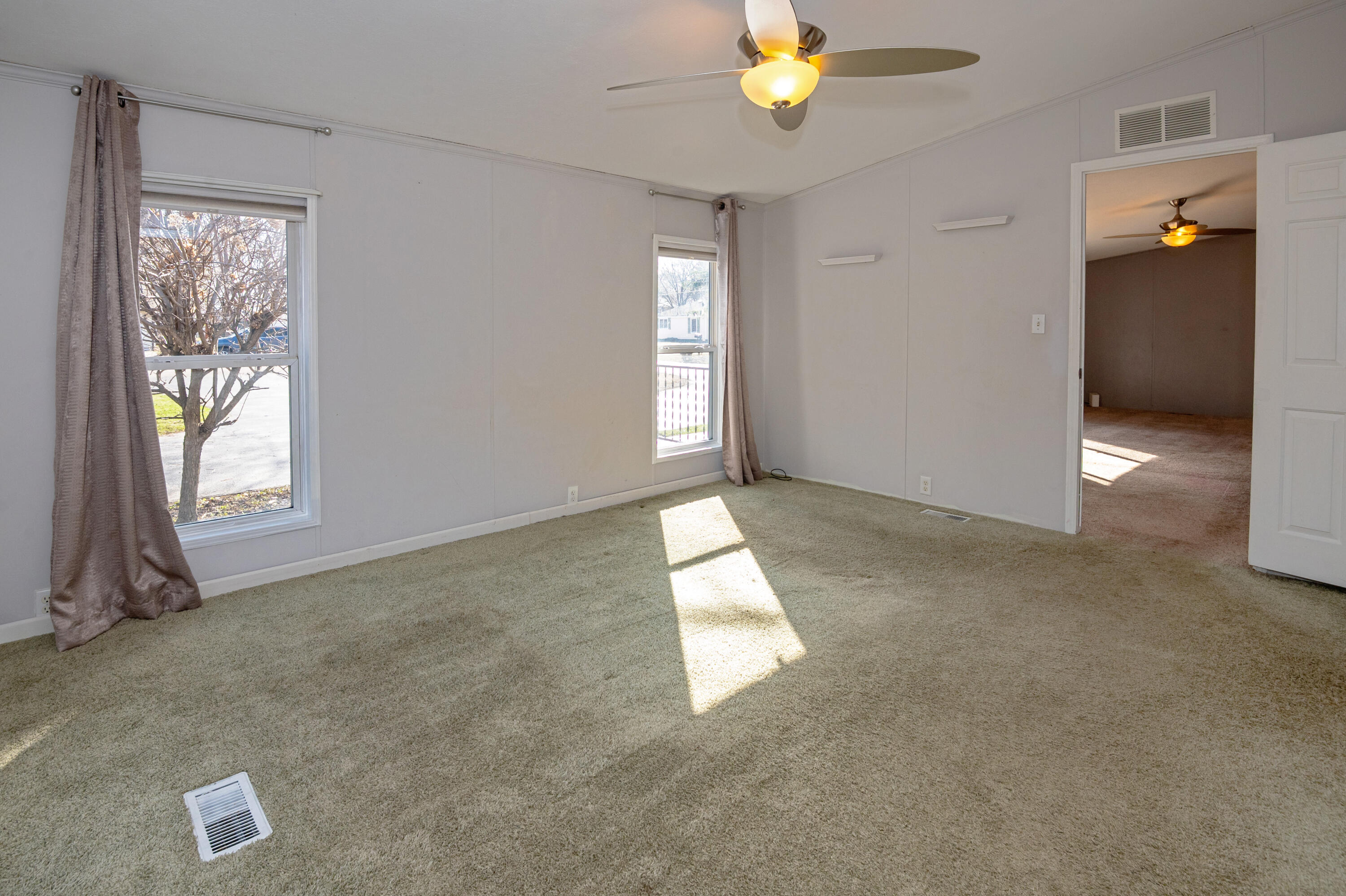 5074 Woodward