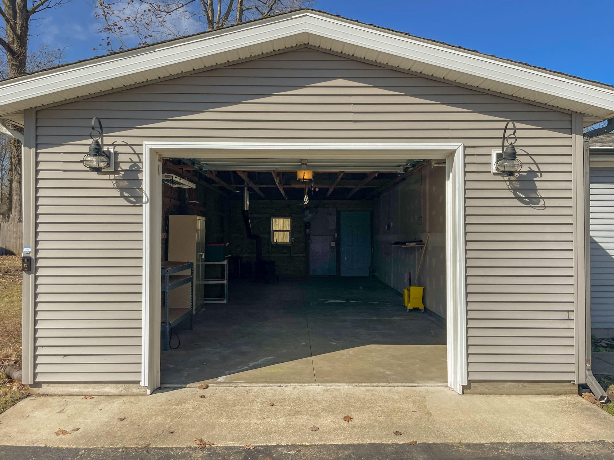 5074 Woodward