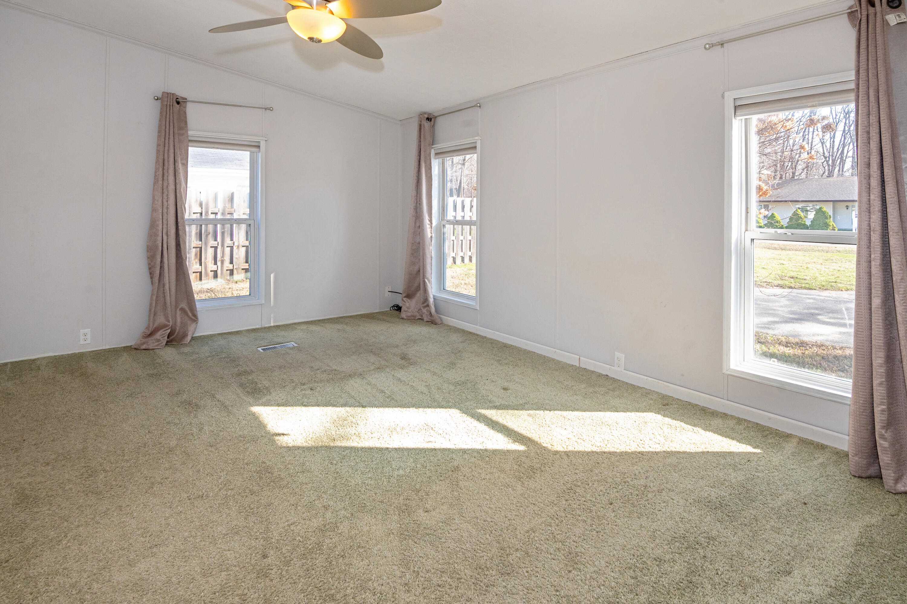 5074 Woodward