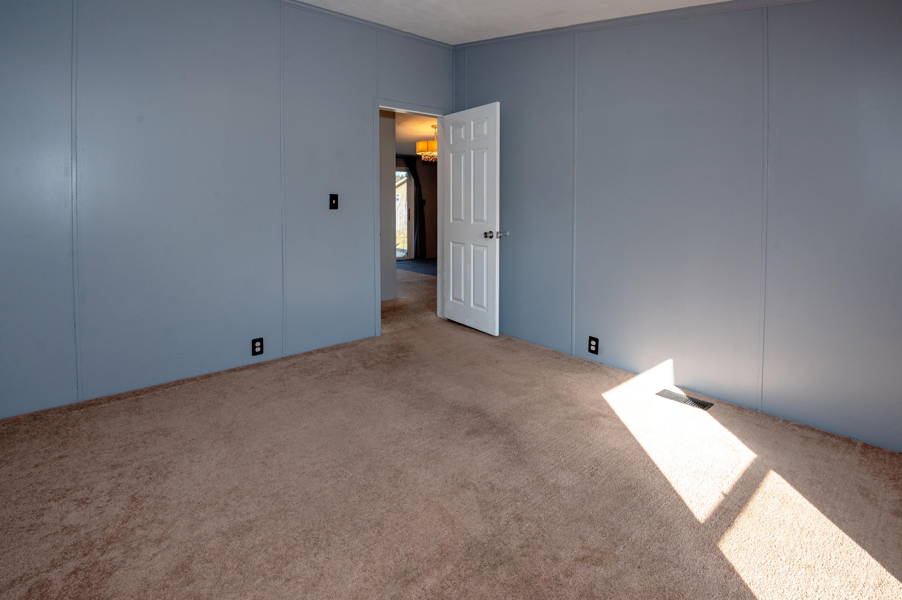 5074 Woodward