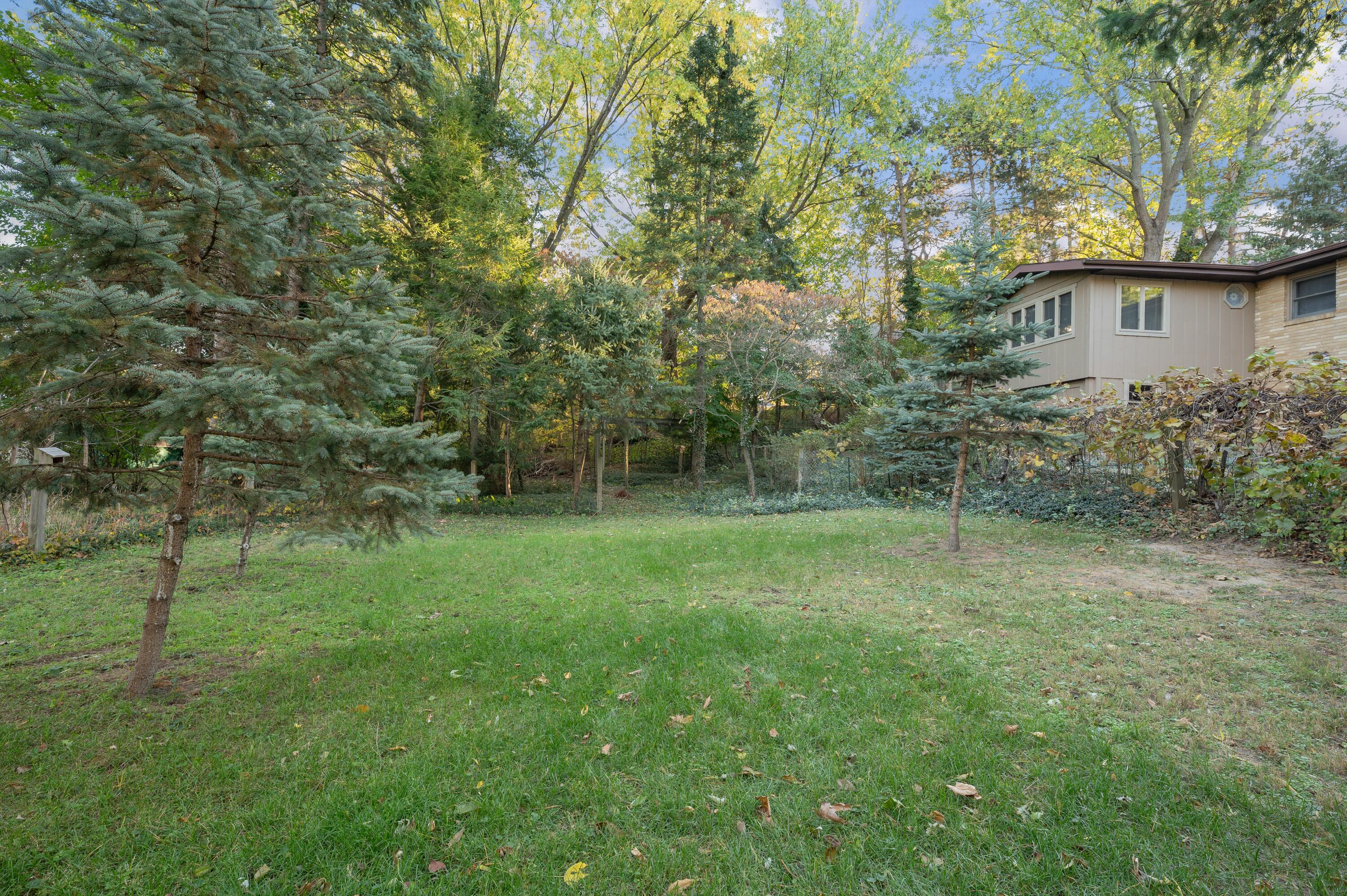 4913 Ridge Road