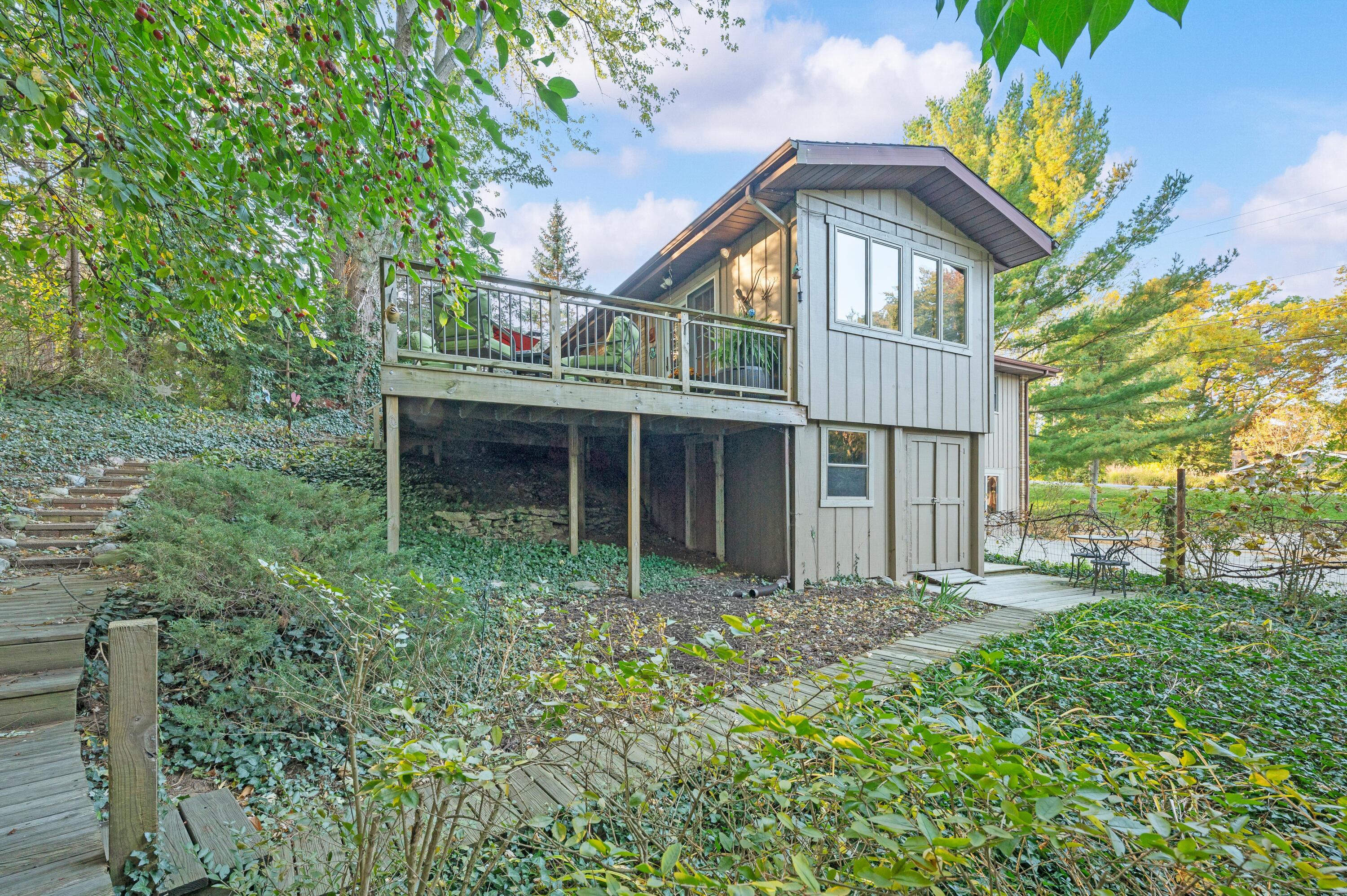 4913 Ridge Road