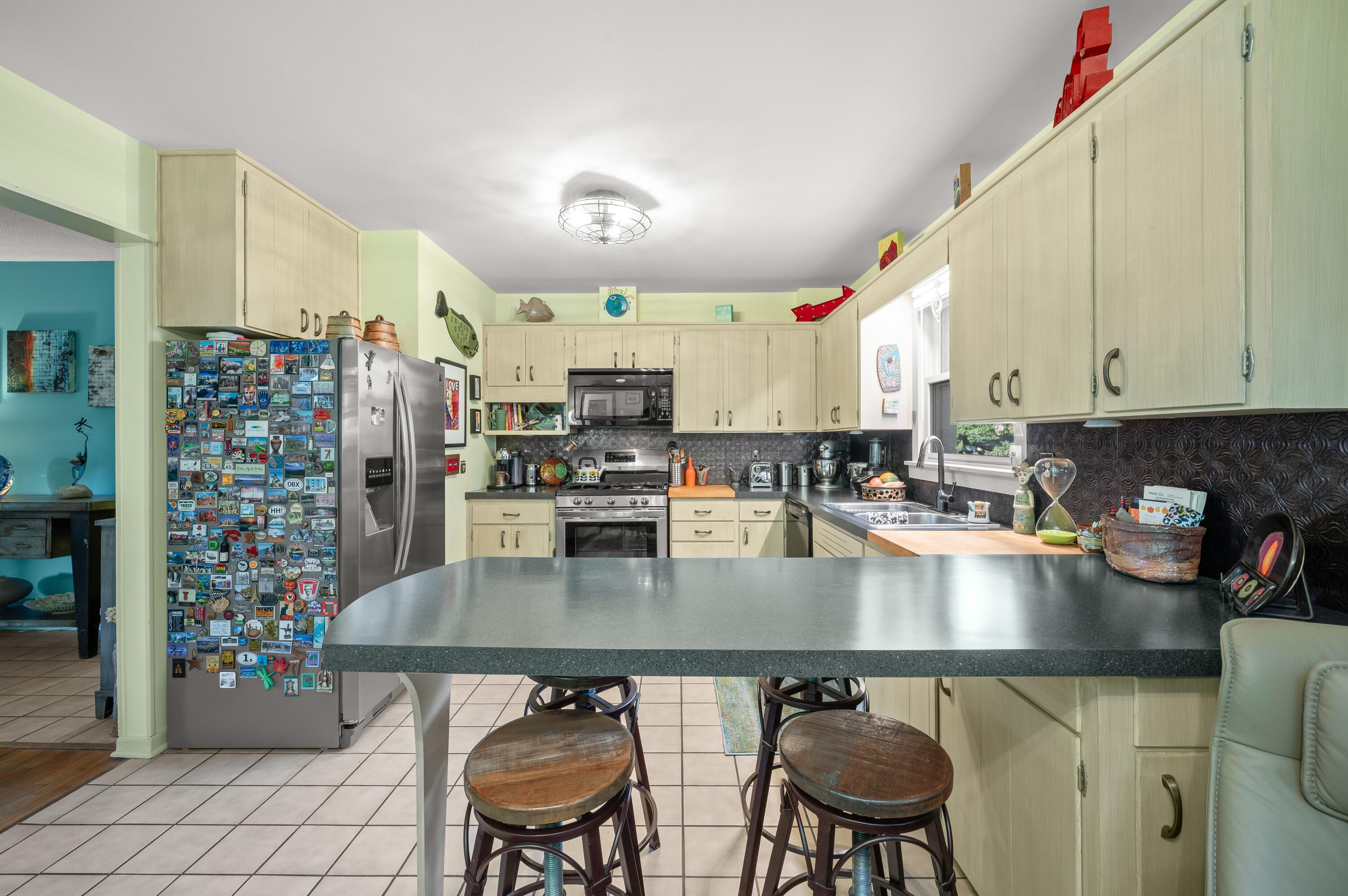 4913 Ridge Road