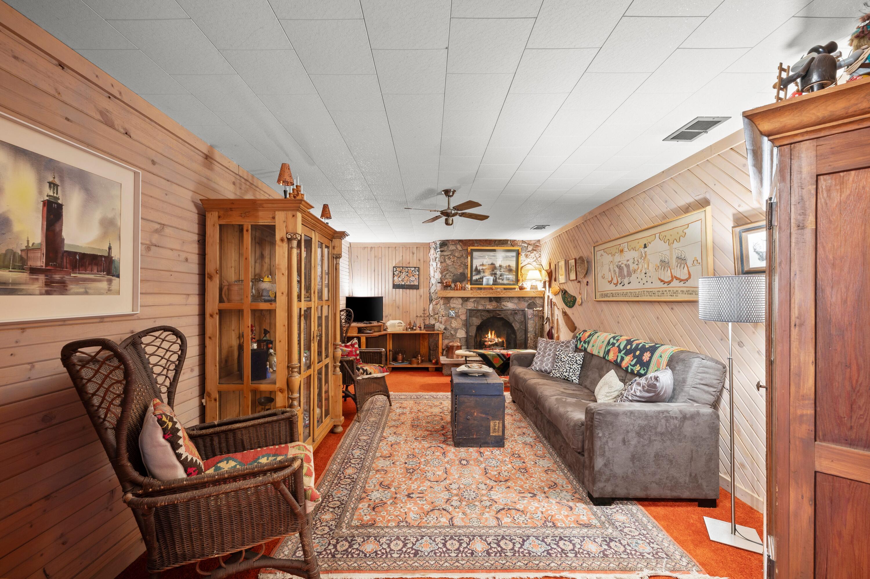 4913 Ridge Road