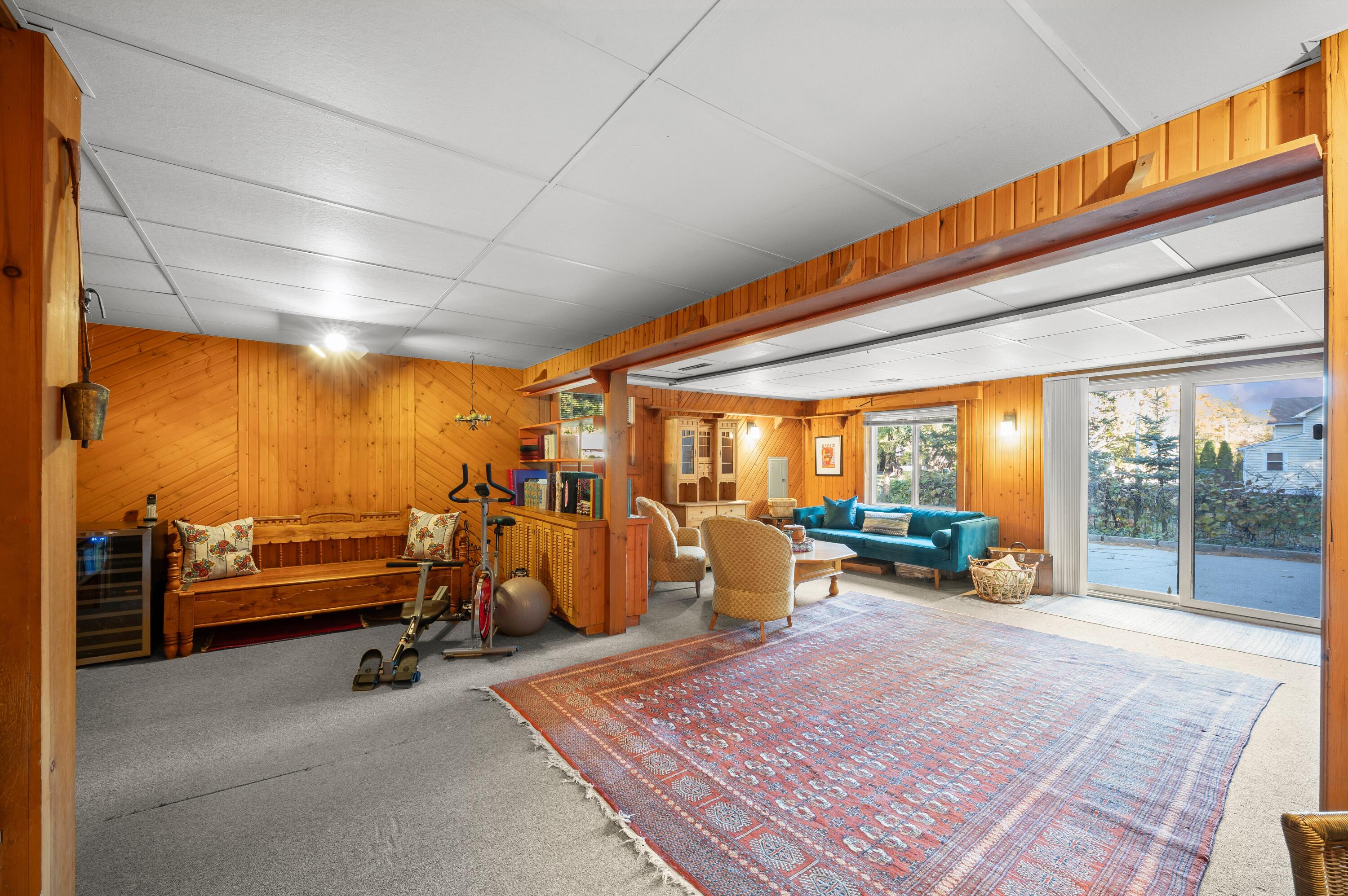 4913 Ridge Road