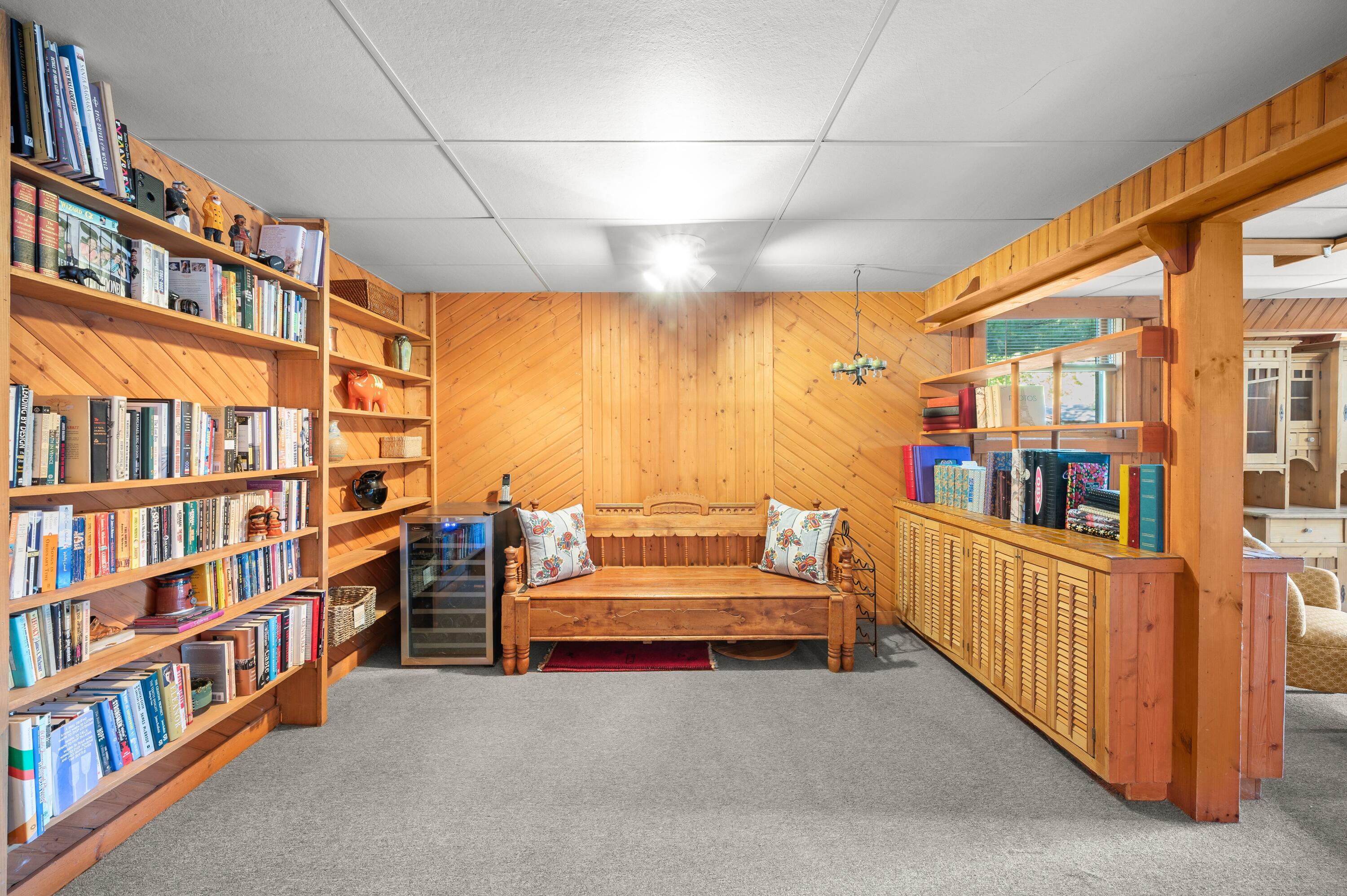 4913 Ridge Road