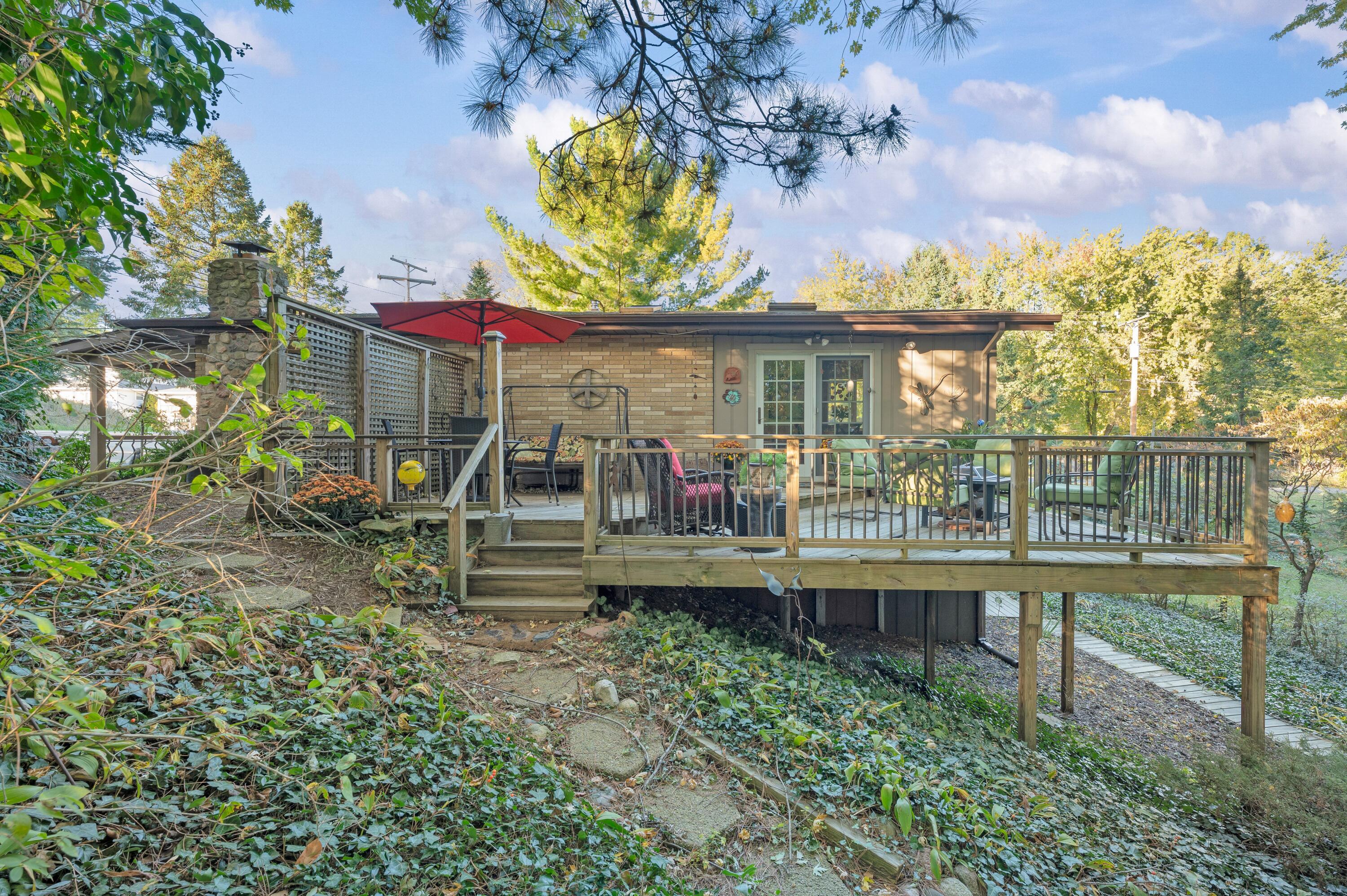 4913 Ridge Road