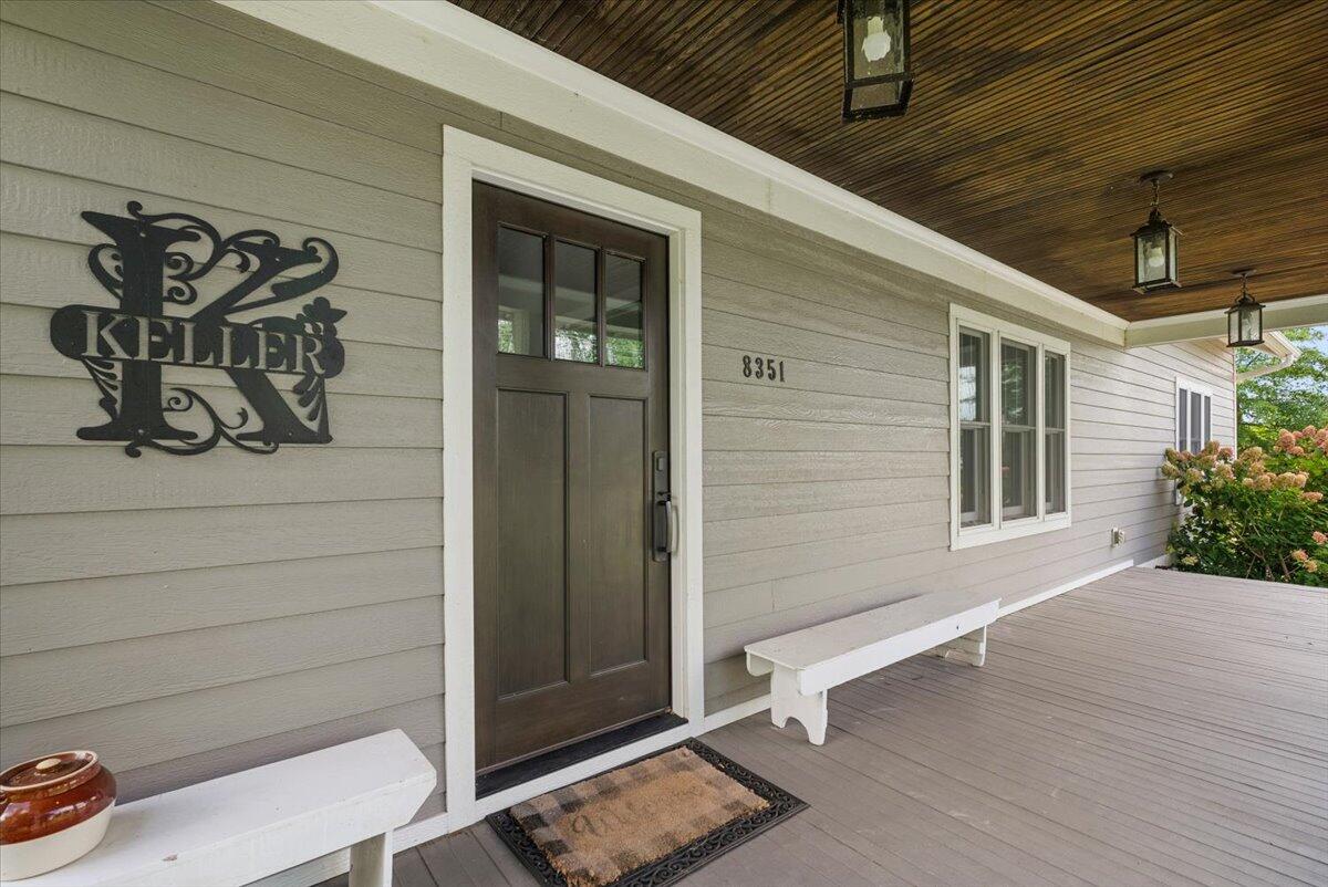 8351 Jericho Road