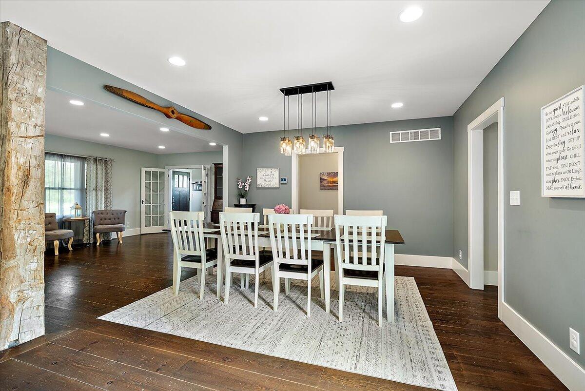 8351 Jericho Road