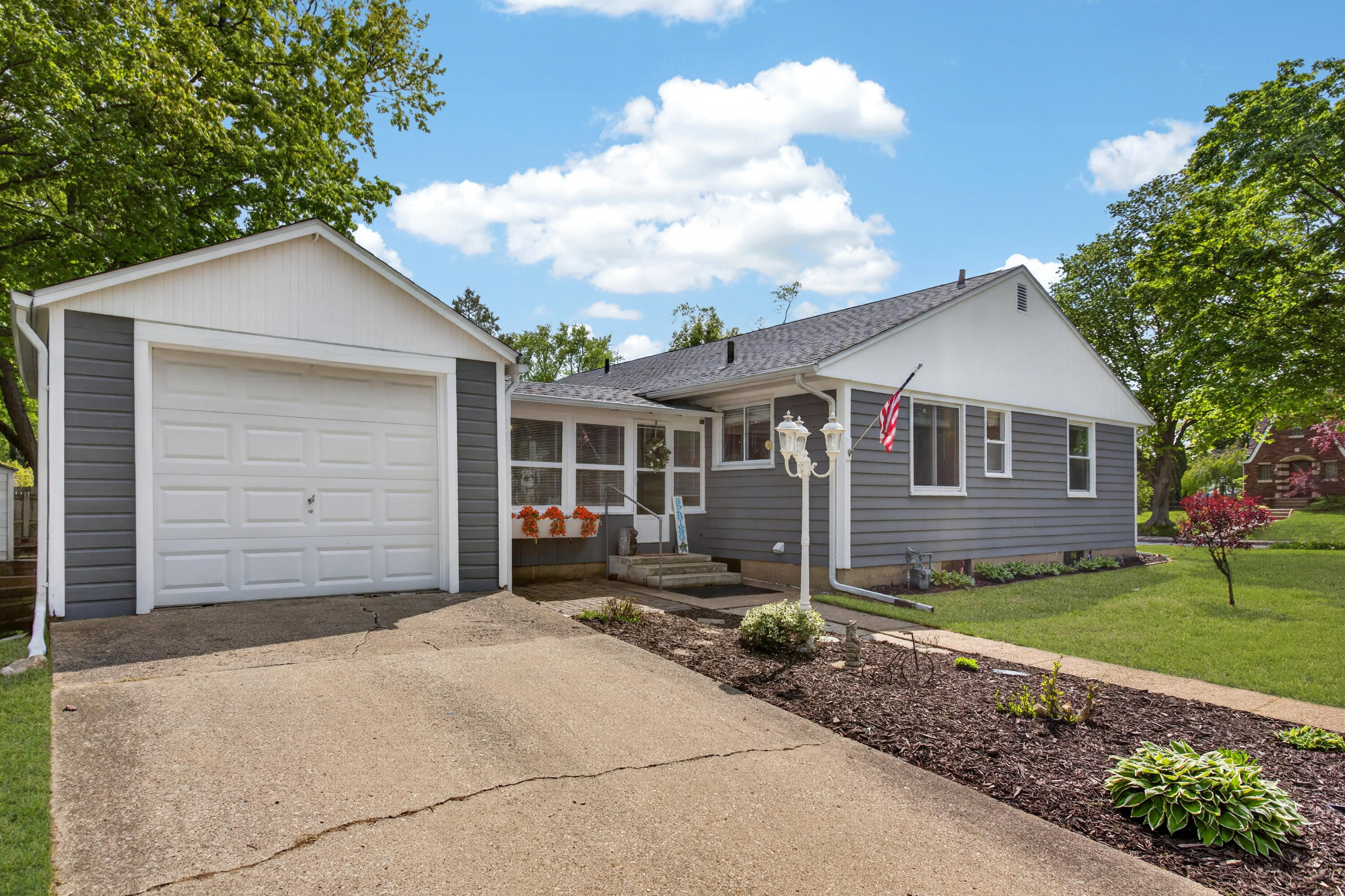 1803 Forres Avenue, St. Joseph