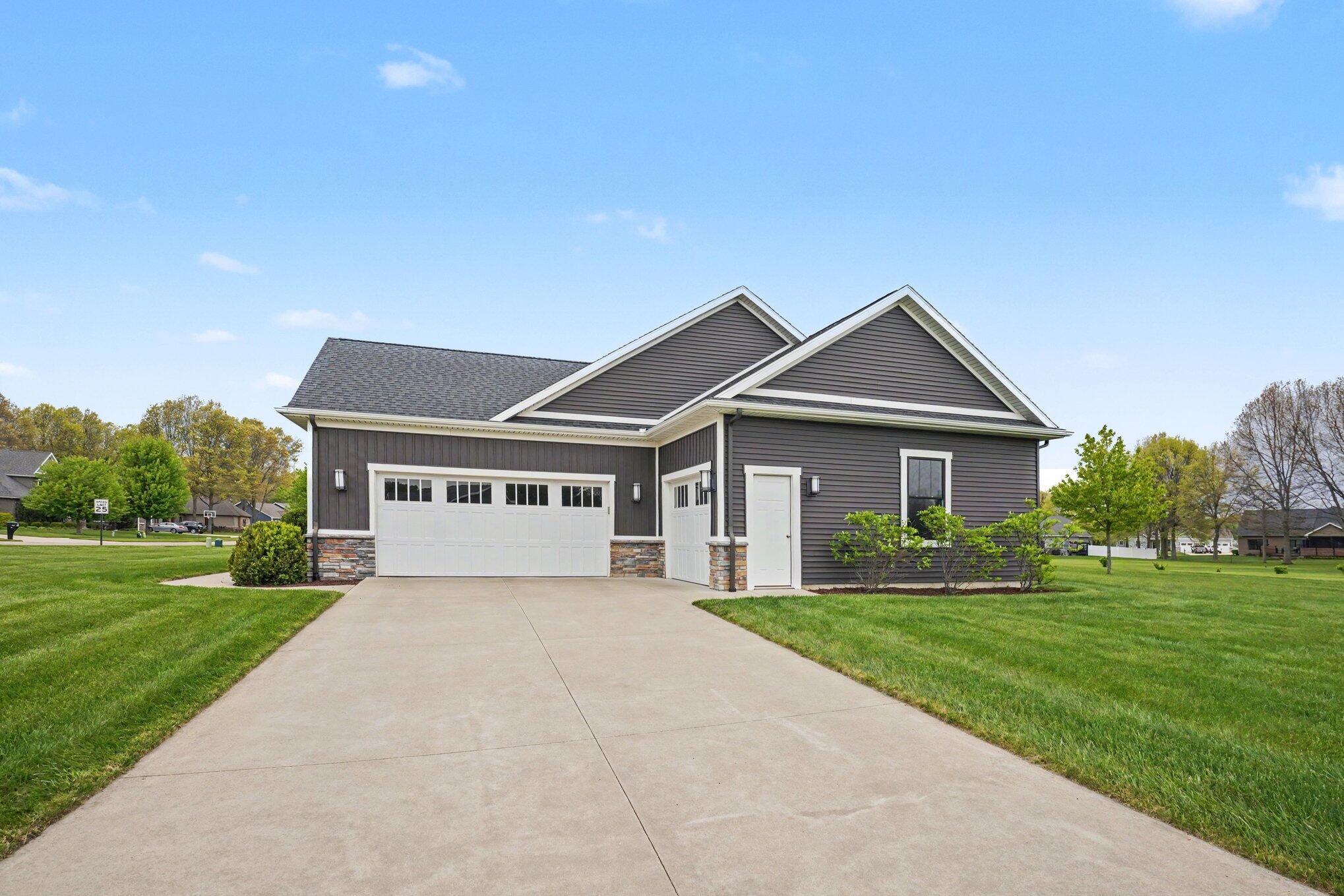 4001 Fox Woods Road, St. Joseph