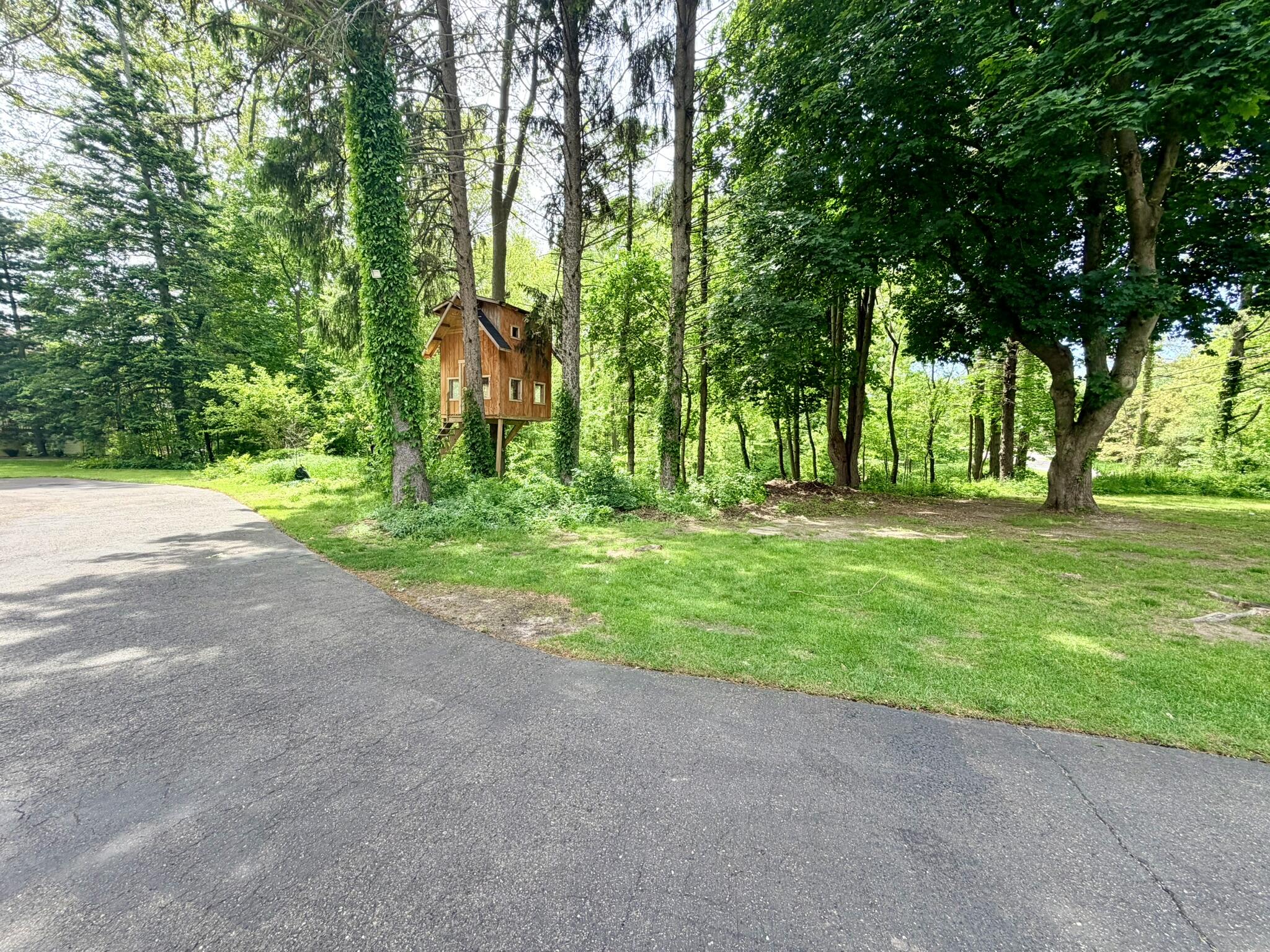 1346 W Marquette Woods Road, St. Joseph