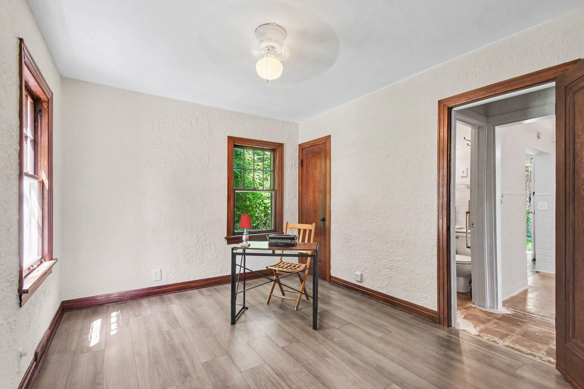 1549 Broadway