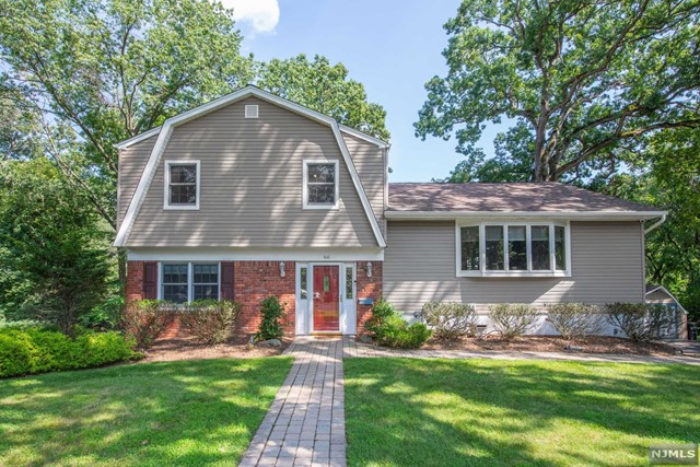 66 Oak Avenue