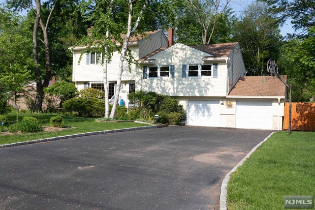 50 Degroff Place