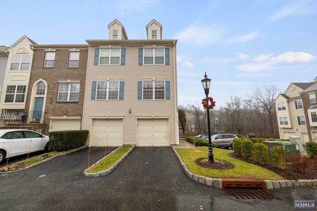 851 Alexandria Court