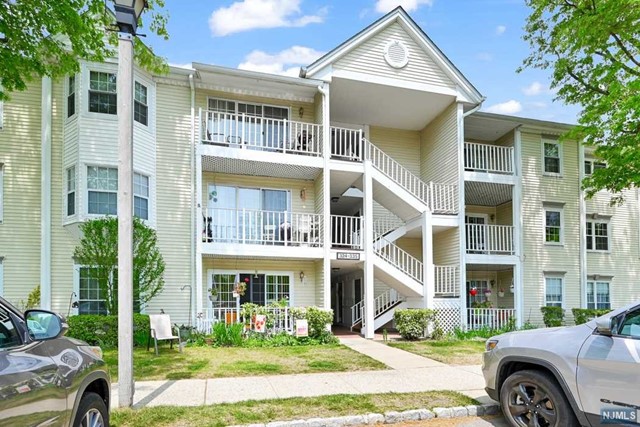 328 Linden Street