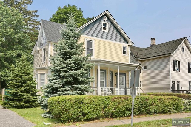 15 Maple Street
