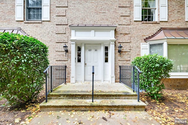 103A S Maple Avenue