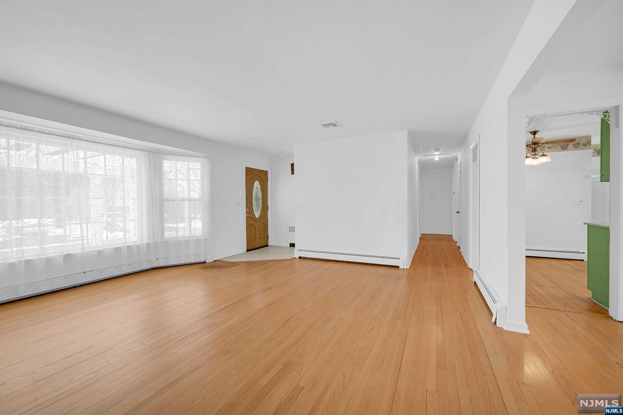 31 Pavonia Avenue