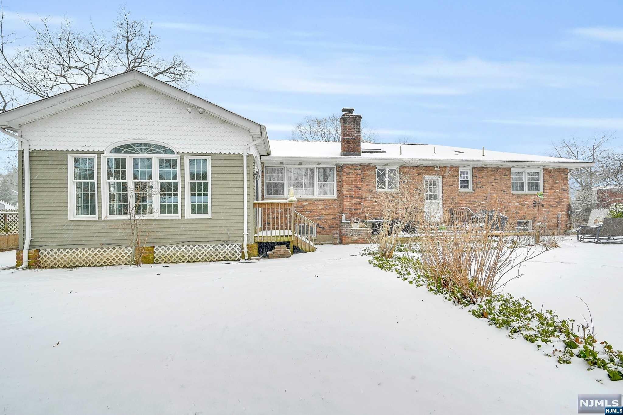 31 Pavonia Avenue