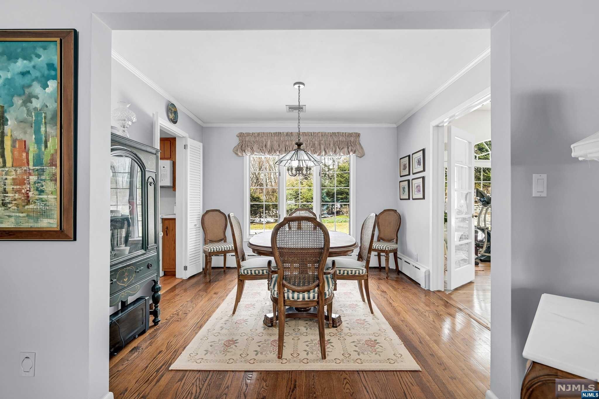 85 Akers Avenue