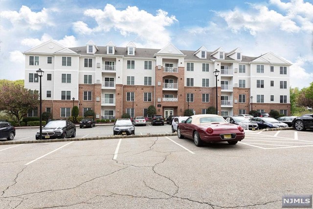 2407 Ramapo Court