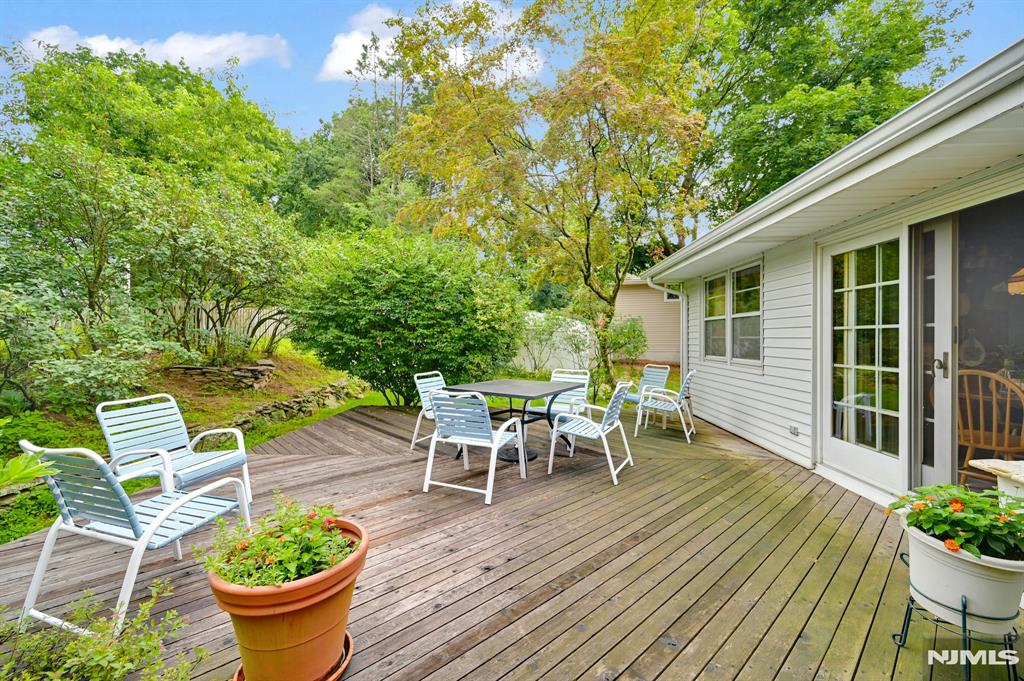 2 Clover Court