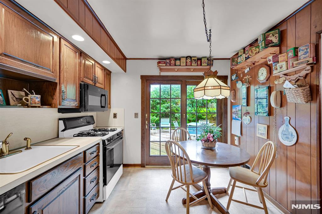 2 Clover Court