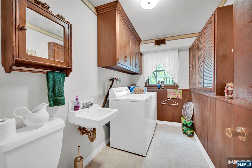 2 Clover Court