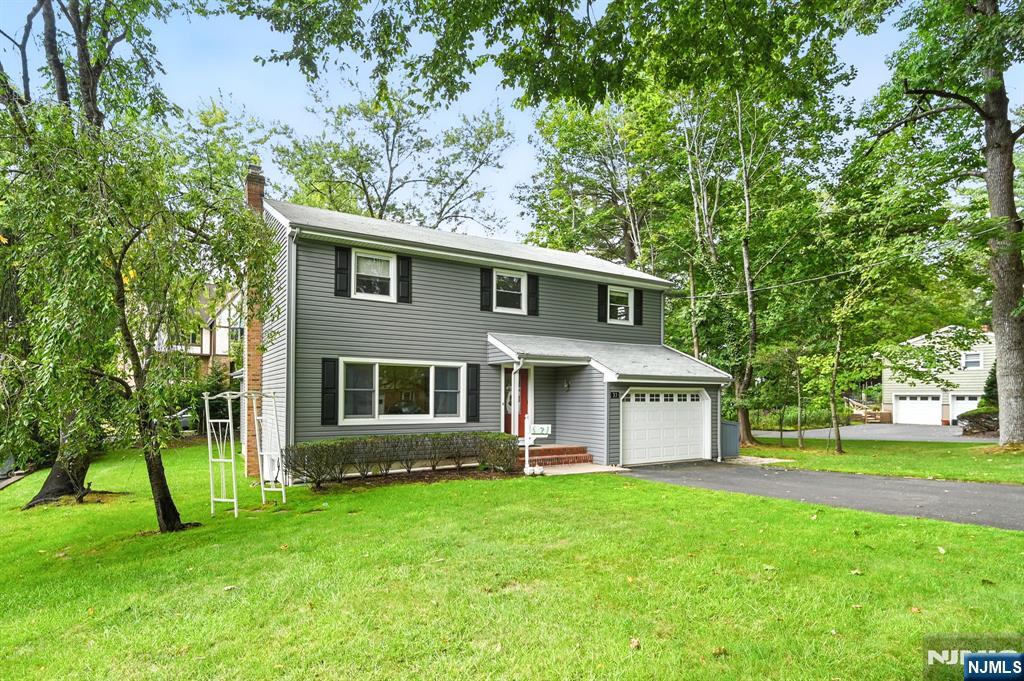 73 Louville Avenue