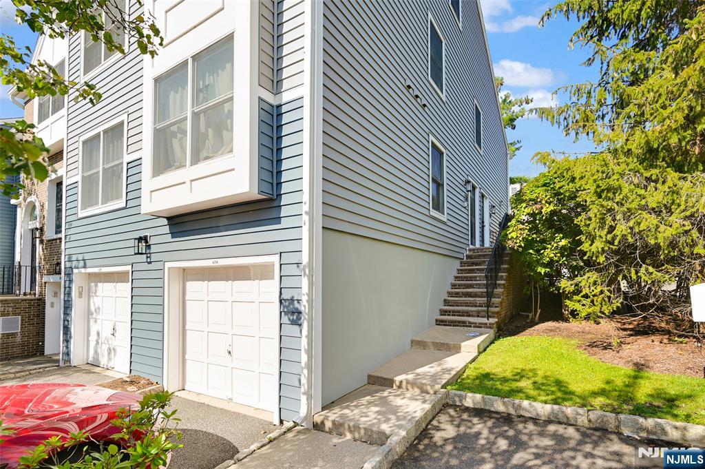 659 Richmond Court 659