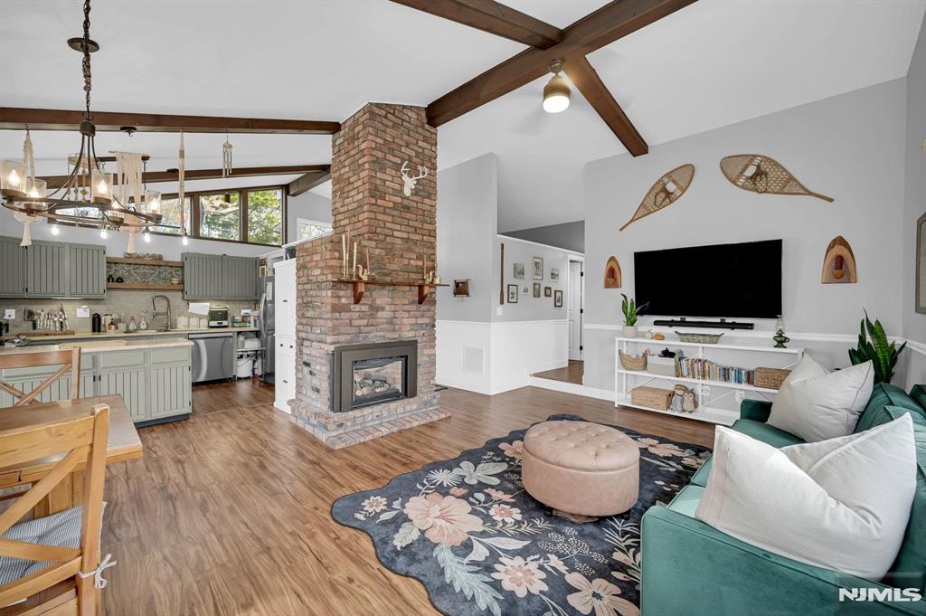 64 Bellot Road