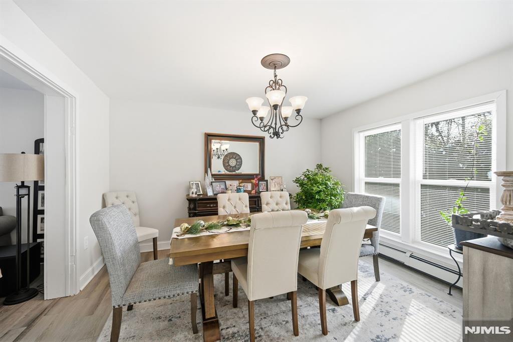 27 Saddle River Road