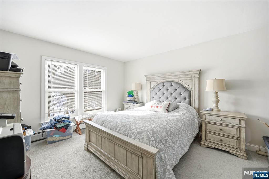 27 Saddle River Road
