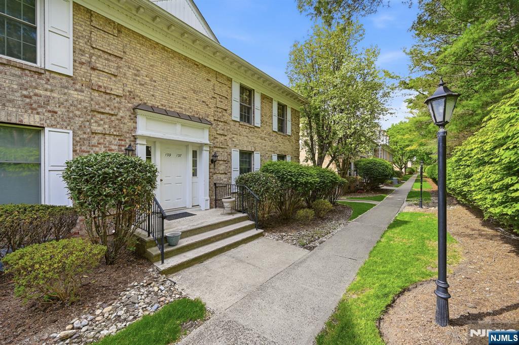 137 Maple Avenue B