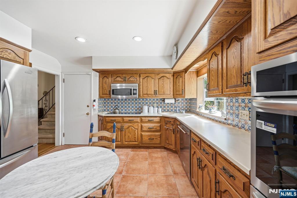16 Pinecrest Drive