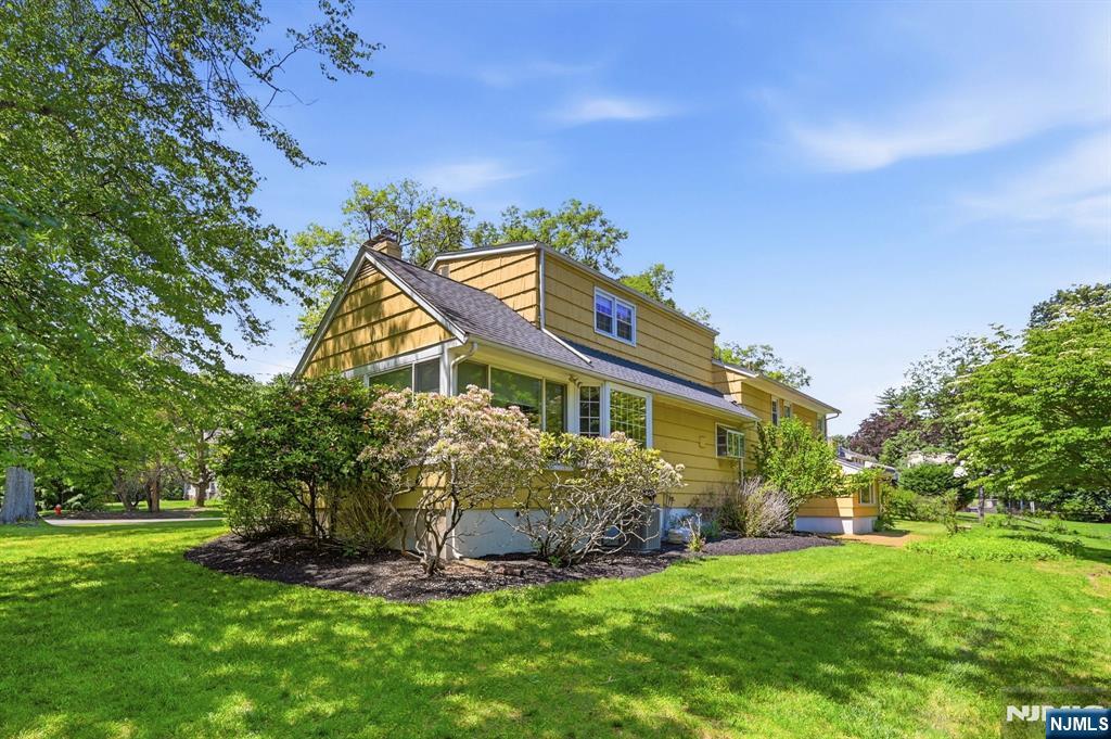 16 Pinecrest Drive