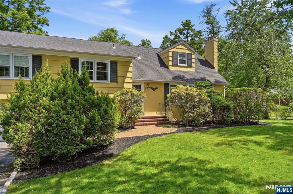 16 Pinecrest Drive
